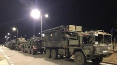 Vojenský konvoj, zrejme obranný systém Patriot, je už na Slovensku