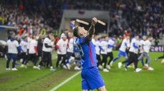 Na začiatku iba kritika, potom historické oslavy. Voyo mapuje všetko, čo sprevádzalo slovenskú cestu na EURO