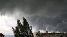 V nedeľu príde zmena počasia. Meteorológovia vydali výstrahu pred búrkami pre viaceré okresy
