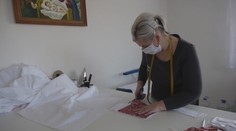 Slováci, ktorí vyrábajú rúška, už nemajú z čoho. Galantérie sú zatvorené