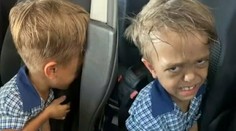 Pre šikanovaného chlapca vyzbierali státisíce dolárov. Rodina povedala, čo urobí s peniazmi