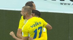 VIDEO: Michalovčania po troch dueloch zabrali naplno. Ich tréner si neudržal nervy a bol vylúčený