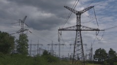 Zložité obchodovanie s elektrinou. Tu je vysvetlenie, prečo ju produkujeme lacno, no kupujeme draho