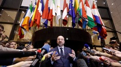 Lídri EÚ sa na mimoriadnom summite na vedúcich postoch nedohodli