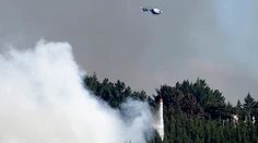 Obrovský požiar ohrozuje mesto Christchurch, zničil už 11 domov