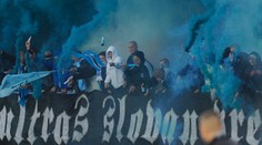 Polícia už chytila mladého fanúšika, ktorý hodil delobuch do Ružomberčanov