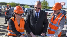 Dopravný projekt pri Bratislave ide podľa plánu. Minister Ráž sa bol pozrieť na stavbu križovatky D1/D4