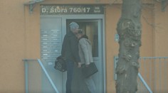 Drogy v Seredi 9: Systém dílerov odhalený. Drogy predávajú aj deti