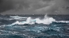 Dráma v Chorvátsku: Češku s malými deťmi na paddleboarde odniesla búrka na otvorené more