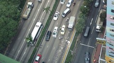 Štedrý deň v Hongkongu: Na ceste sa váľali milióny, ľudia ich zbierali