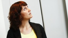 Synovec (†14) moderátorky sa zabil, lebo bol gay. Na pohrebe slovne útočil kňaz!