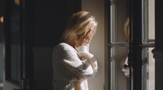 Kríza stredného veku u žien, zoznámte sa s ňou. Ako sa prejavuje a dá sa zvládnuť?