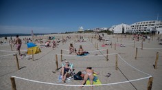 Dovolenkový seriál: Francúzsko už láka oplotenými plážami, no stále je mierne rizikové