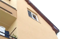 V Topoľčanoch vypadol z okna malý chlapec (4)