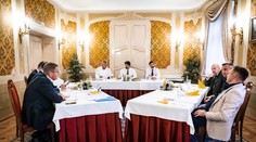 Koaličná kríza je len o Dankových osobných záujmoch. Fico ho chce mať pod kontrolou, vraví politológ