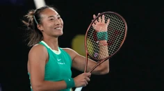 Australian Open: Súperka mladej Češky skrečovala zápas. Azarenková do ďalšej fázy nepostúpila
