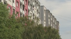 Kúpil byt, no vyše troch rokov z neho nevie dostať pôvodnú majiteľku. Tá ťahá za rôzne nitky v úzadí