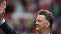 Van Gaal skončil v Manchestri United, oficiálne to potvrdil aj klub