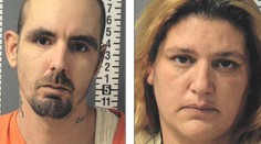 Deti delilo od smrti pár dní. Rodičia ich držali ako zvieratá v klietke