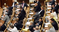 Poslanci sa vrátili do NR SR: Pozrite sa, čo všetko stihli