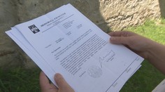 Keď začne hrať hudba, roztancuje sa im nábytok. Rodinu, ktorá býva vedľa nočného klubu, terorizuje hluk