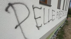 Žilinčania hromžia. Zlosť z volieb si niekto vybúril na rozostavanom kostole