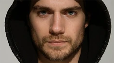 Najsexi mužom na svete je Henry Cavill