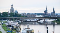 V Drážďanoch sa do Labe zrútila ďalšia časť mosta