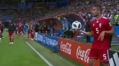 Najhoršie vhadzovanie, aké ste kedy videli. Tento Iránec je hviezdou internetu