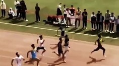 VIDEO: Študentský beh na 100 metrov mal nečakaného súťažiaceho. Pes takmer vyhral