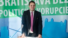 O post primátora Bratislavy sa pobije menej ľudí. Jeden kandidát odstúpil