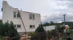 FOTO+VIDEO: Východným Slovenskom sa prehnalo tornádo. Starosta poškodenej obce hovorí o spúšti