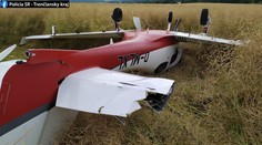 FOTO: V Prievidzskom okrese spadlo lietadlo. Pilota odviezol do nemocnice vrtuľník
