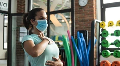 Prekonali ste covid a máte problém s dýchaním? Tieto cvičenia pomôžu vašim pľúcam