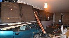 Opitý vodič v Košiciach zdemoloval bar po policajnej naháňačke