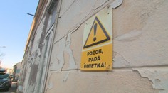 Historické centrum Nitry chátra a budovy sa rozpadajú. Vedenie mesta a poslanci sa vyhovárajú jeden na druhého