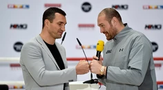 "Tučný" Fury a skromný Kličko. Aj toto predviedli na stretnutí po mesiacoch