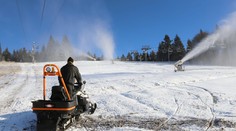 Lyžiarske strediská sezónu otvoria bez problémov. Po novom roku môže byť všetko inak