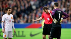 Futbal potrebuje videorozhodcu. Zápas Francúzsko - Španielsko by bol bez neho iný