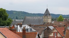 Francúzska polícia zadržala v prípade vraždy kňaza ďalšieho podozrivého