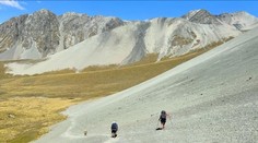 Neuveriteľná turistika: Mladá žena prešla Nový Zéland po vlastných