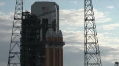 Do vesmíru odštartovala najväčšia raketa na svete