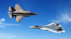 Súboj najlepších stíhačiek sveta: Je lepší ruský stroj Su-57 alebo americký F-35?