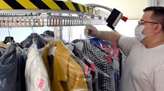 Čistiarne a práčovne opäť fungujú, veci aj dezinfikujú