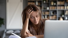 Únava, bolesti svalov či neurologické ťažkosti. Postcovidový syndróm trápi veľké množstvo ľudí