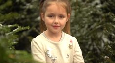 Prekonala nádor na mozgu a chcela sa poďakovať lekárom. Jej hit teraz valcuje rebríček