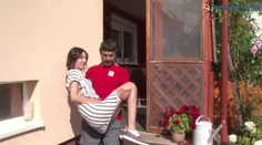 Miška, ktorá záhadne ochrnula na Cypre, sa aj napriek neprajníkom pomaly vracia do života