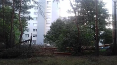 Meteorológovia vydali varovanie búrkami na západnom a strednom Slovensku