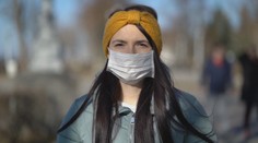 Pleť vníma rúško akoby bola noc, preto je potrebné zmeniť krémy