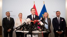 Rezignoval rakúsky vicekancelár. Vládne zákazky vymenil za peniaze od ruskej darkyne